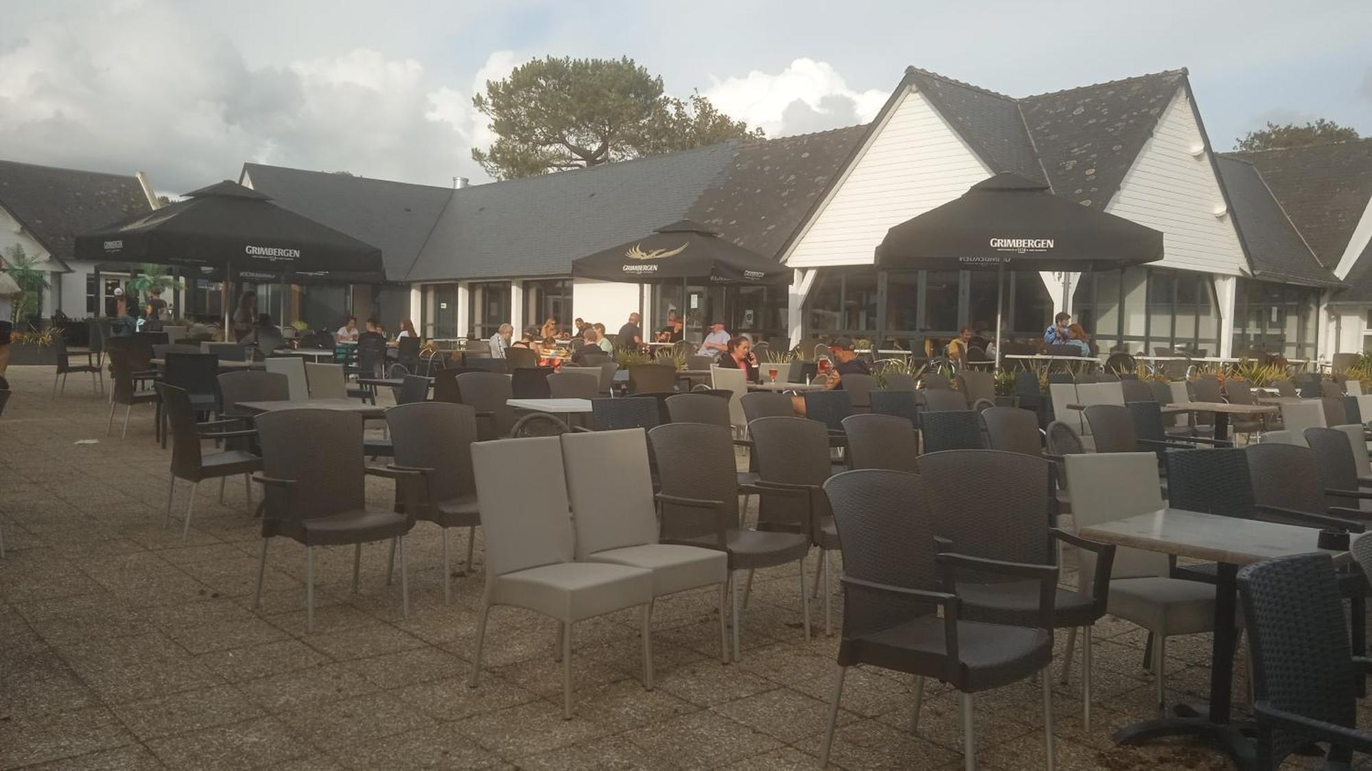 Kerlann Hotel Пон-Авен Екстериор снимка
